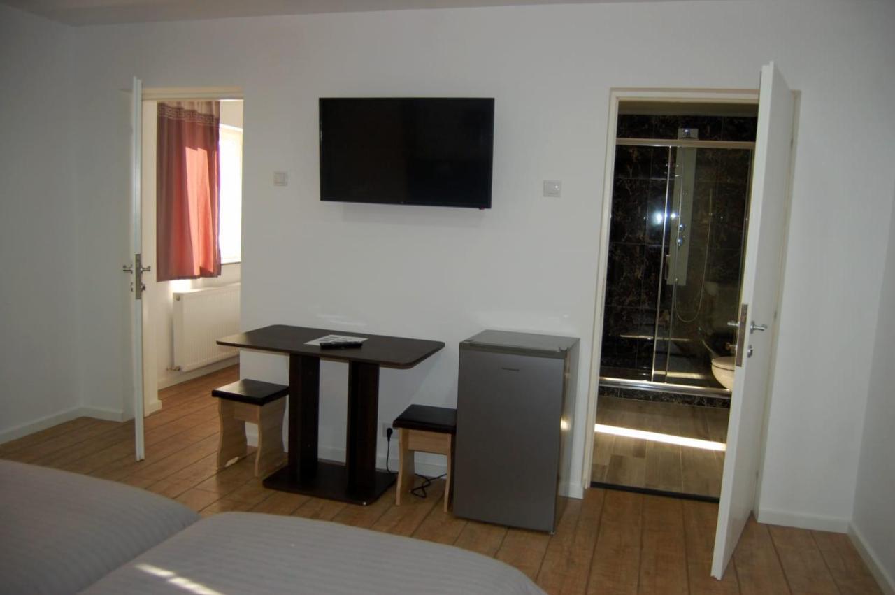 Vila Phoenix Călimăneşti Exterior foto